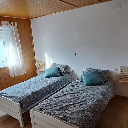 Apartma Bine Appartement *